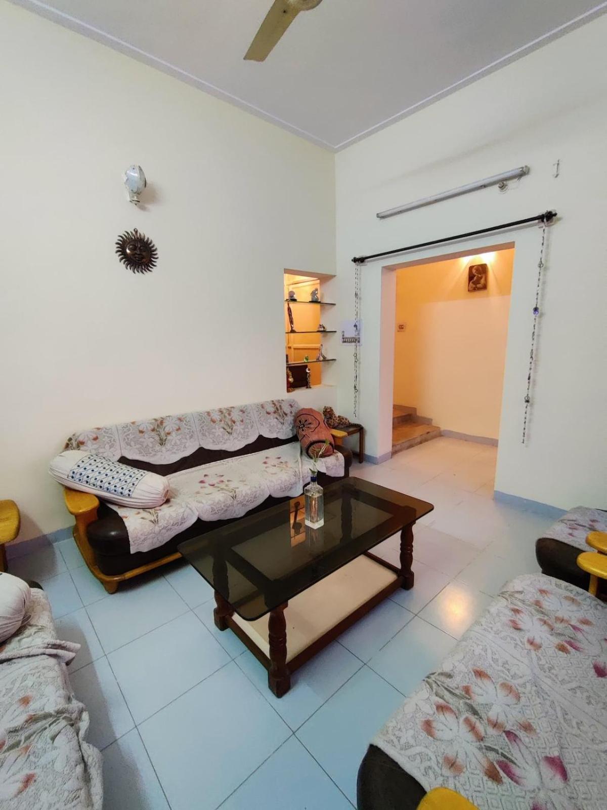 Villa Spacious With Basic Amenities
